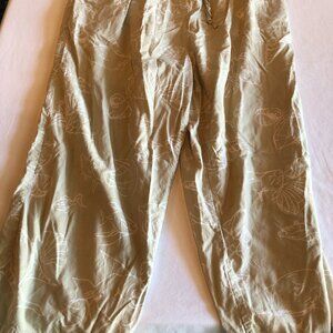Sun Bay Cottons MEDIUM Tan Tropical Capris 28" Waist, 21" Inseam